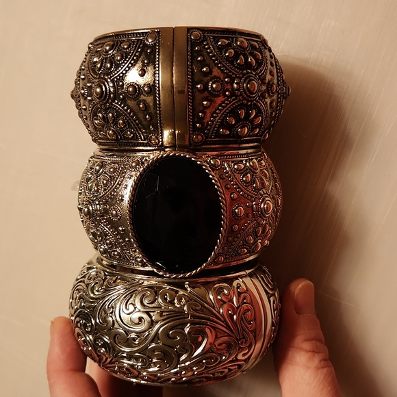 Set of 3 Chunky Statement Bracelets - Picture 9 of 10